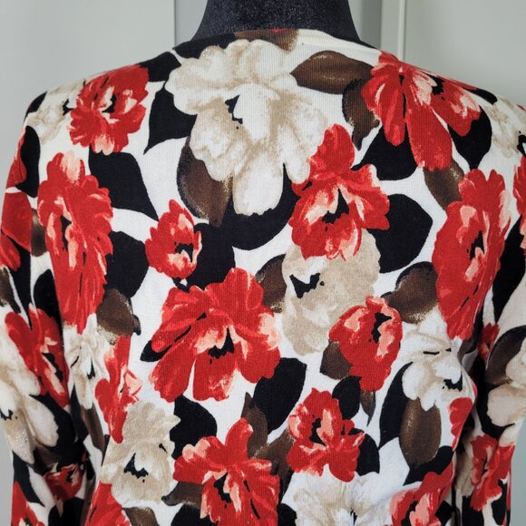 White House Black Market Red Floral Button Down Cardigan - XL - Picture 9 of 12